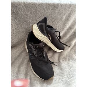 NEW BALANCE Fresh Foam Arishi v4 Women's Athletic Shoe 8